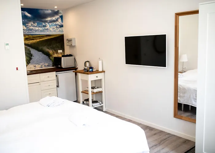 Bed & Breakfast Engholmbb